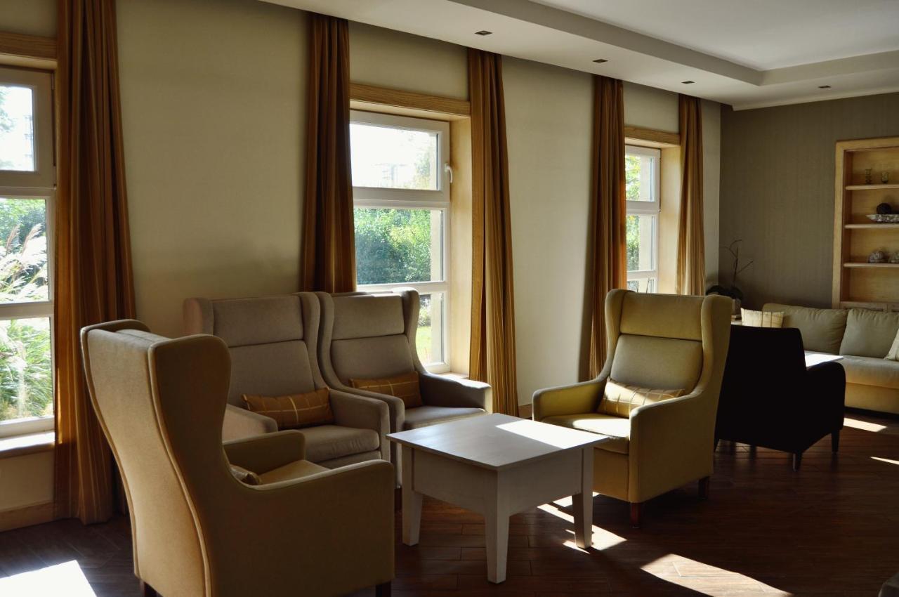 Diva Kacica Restaurant & Pansion Hotell Komárno Exteriör bild